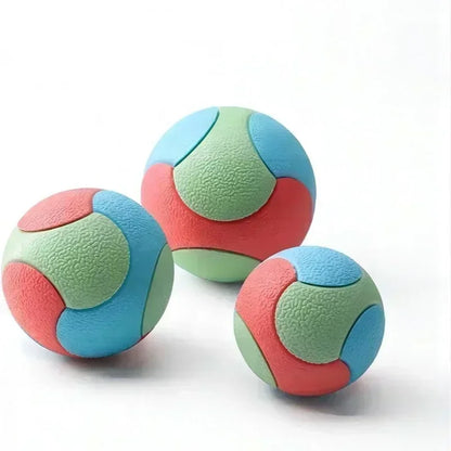 balle durable pour chien de couleur, vert et rouge parfait pour votre chien. Image Produit Boutiquechien