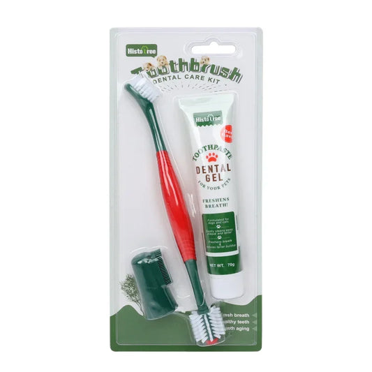 brosse a dent de couleur vert et rouge dans un emballage plastique. Image produit Boutiquechien