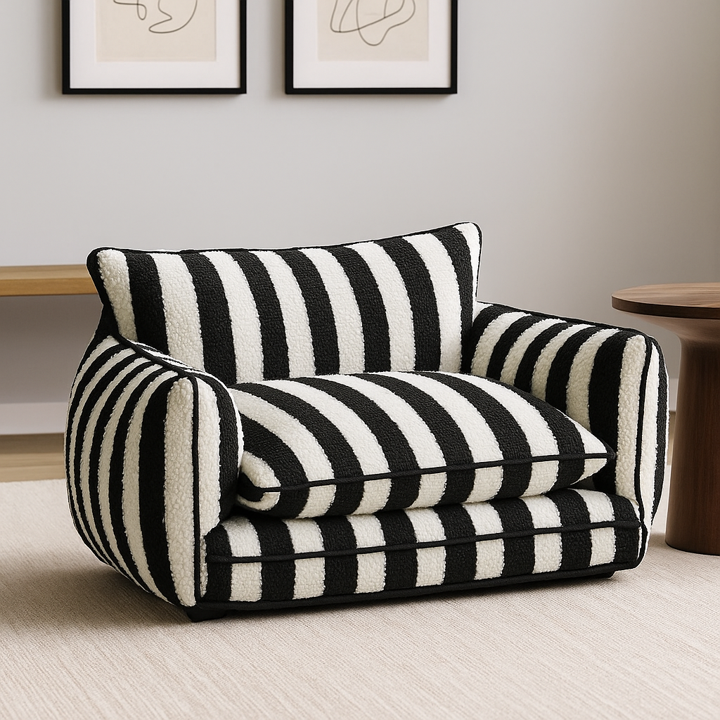 canapé pour chien de couleur blanc et noir à rayure posé dans un salon design.  Image produit Boutiquechien