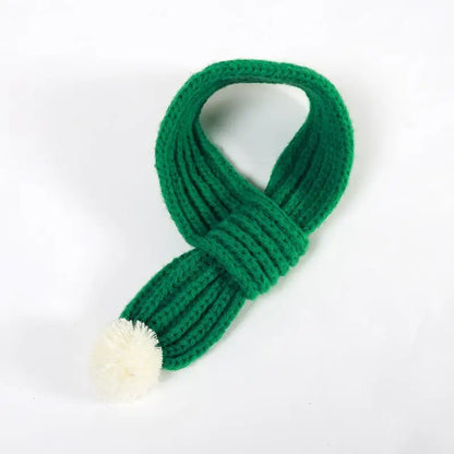 écharpe pour les chiens de couleurs verte et blanc avec le pompons. Image produit Boutiquechien