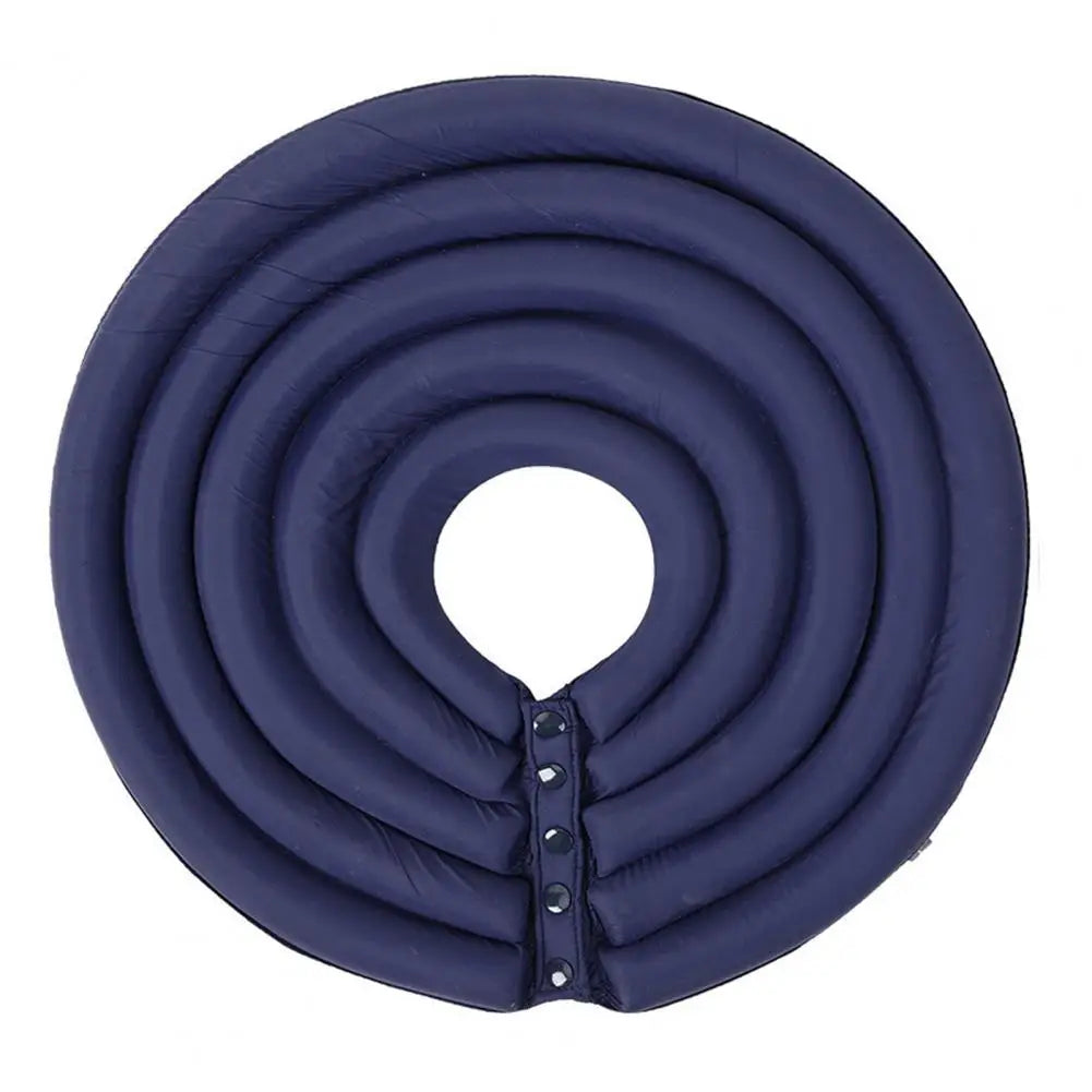 Collerette pour chien de couleur bleu foncé en forme de rond. Image produit Boutiquechien