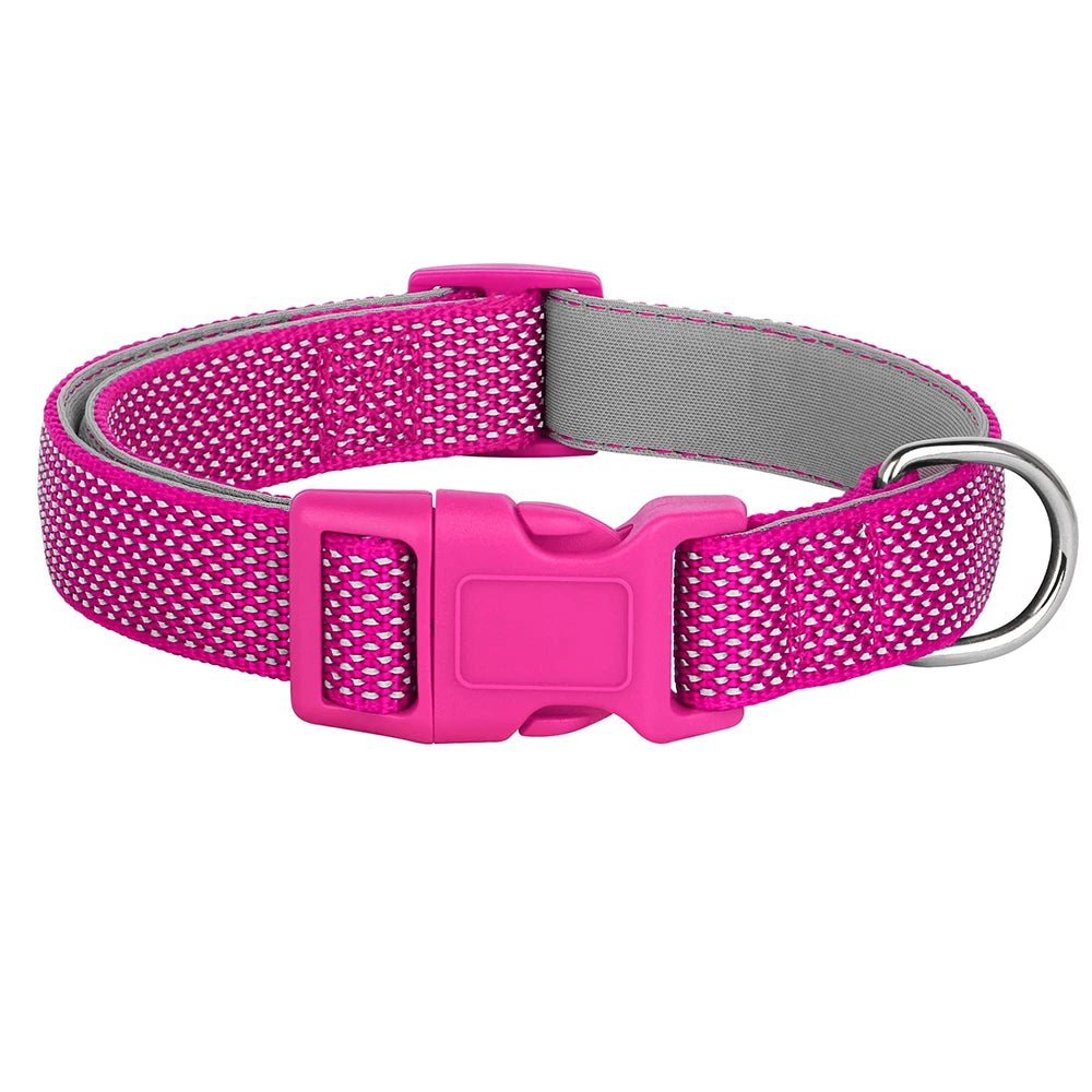 Collier chien rose réfléchissant pour chiot et petit chien. Collier parfait pour voir votre chien dans le noir. Image produit Boutiquechien 