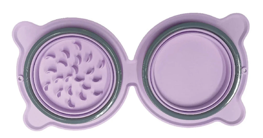 Gamelle pour chien pliante de couleur violet avec deux parties dépliante. Image produit Boutiquechien