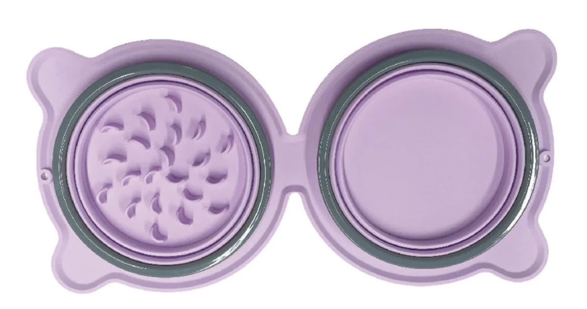 Gamelle pour chien pliante de couleur violet avec deux parties dépliante. Image produit Boutiquechien