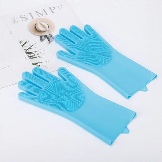 brosse de couleur avec deux gants bleu posé sur un sol de couleur blanc près d'un magasine. Image produit Boutiquechien