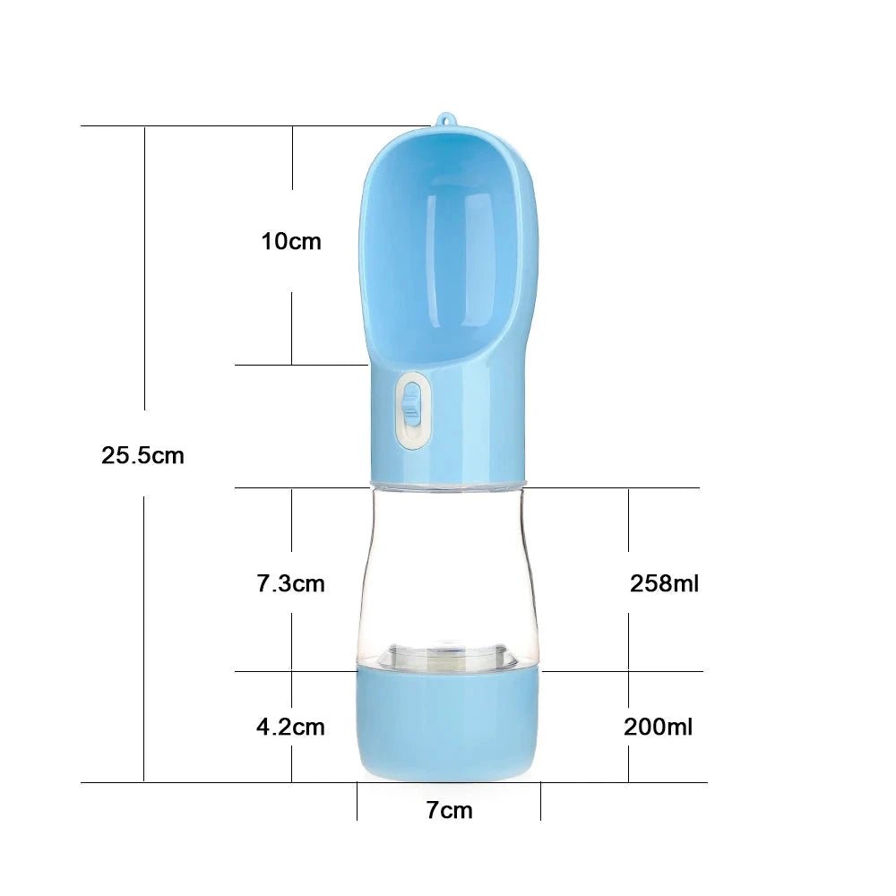 Gourde portable de couleur Bleau avec toutes les dimensions de la gourde. La gourde fait 25.5cm de long parfait pour un transport facilité. Image produit boutiquechien