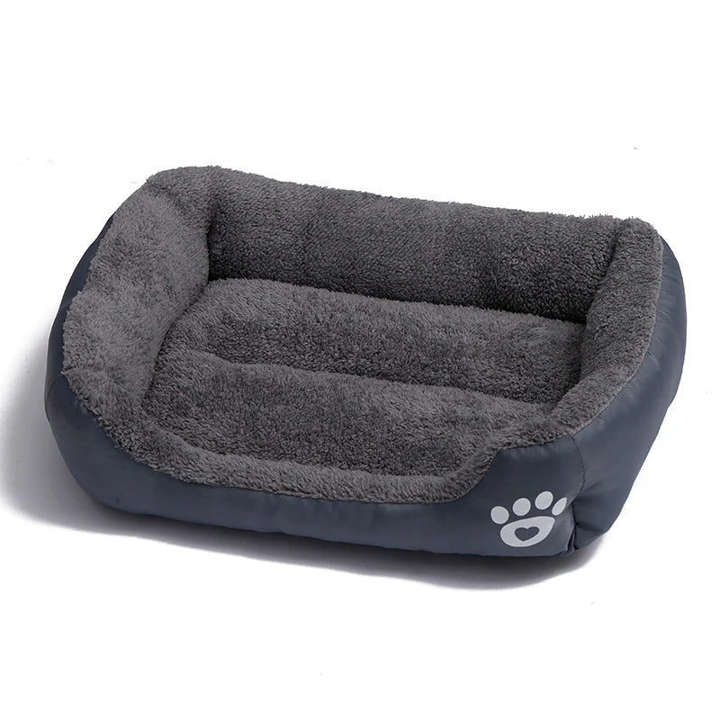 panier gris pour grand chien xxl rembourré avec de la moumoute douce pour chien. Image pour boutiquechien 