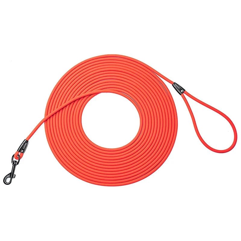 grande laisse de couleur rouge waterproof parfait pour promener des chiots. Image produit Boutiquechien