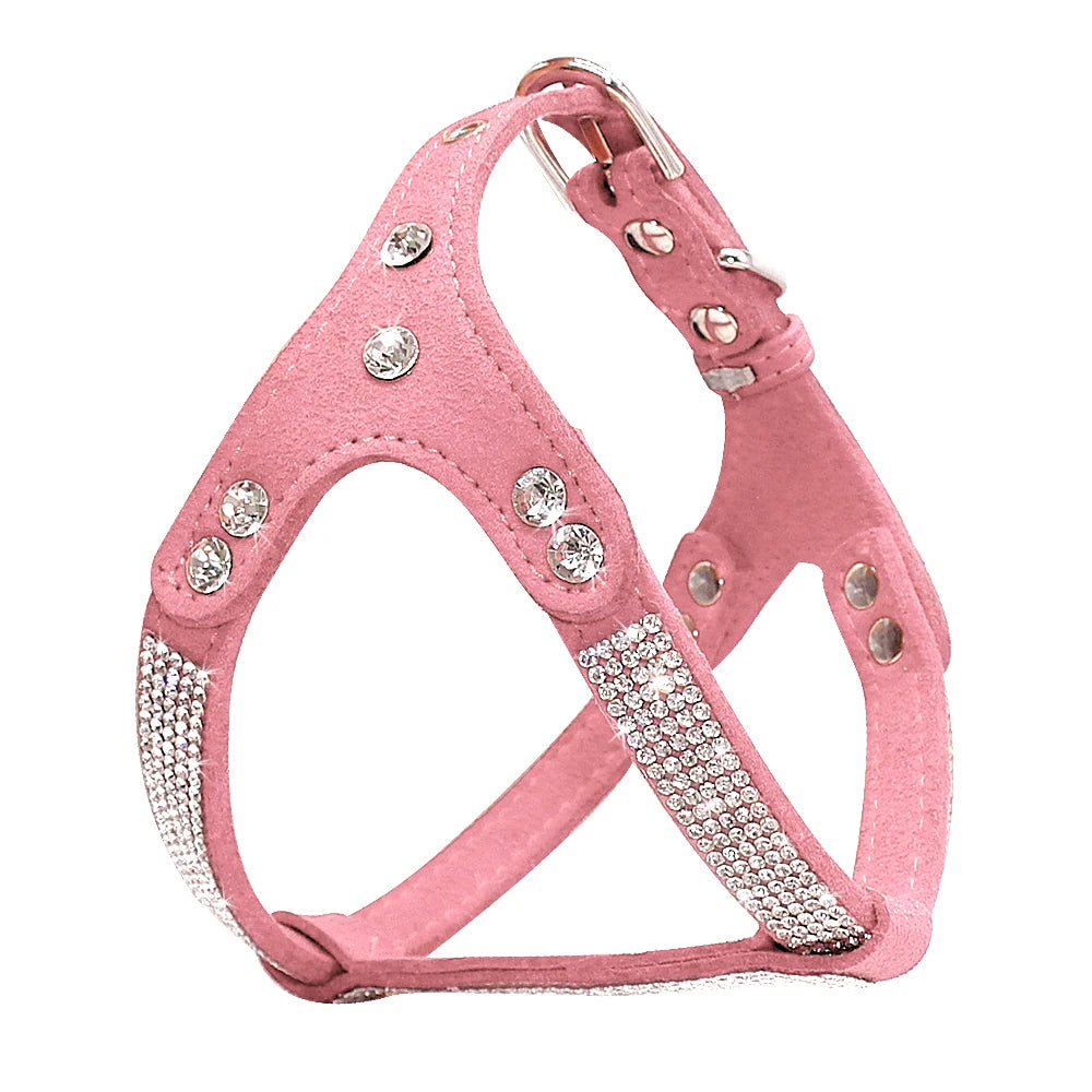 Harnais chien durable et résistant avec des paillettes sur le chien. Le harnais possède des paillettes et il est de couleur rose. Image produit Boutiquechien
