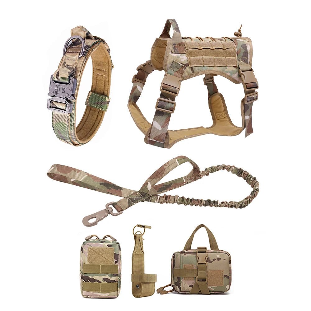 Harnais pour chien de couleur camouflage tactique résistant et durable avec des accessoires. Image produit Boutiquechien