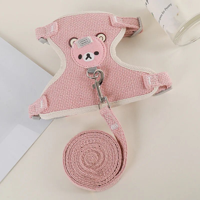 Harnais chien de couleur rose avec ourson de couleur gris. Image produit Boutiquechien