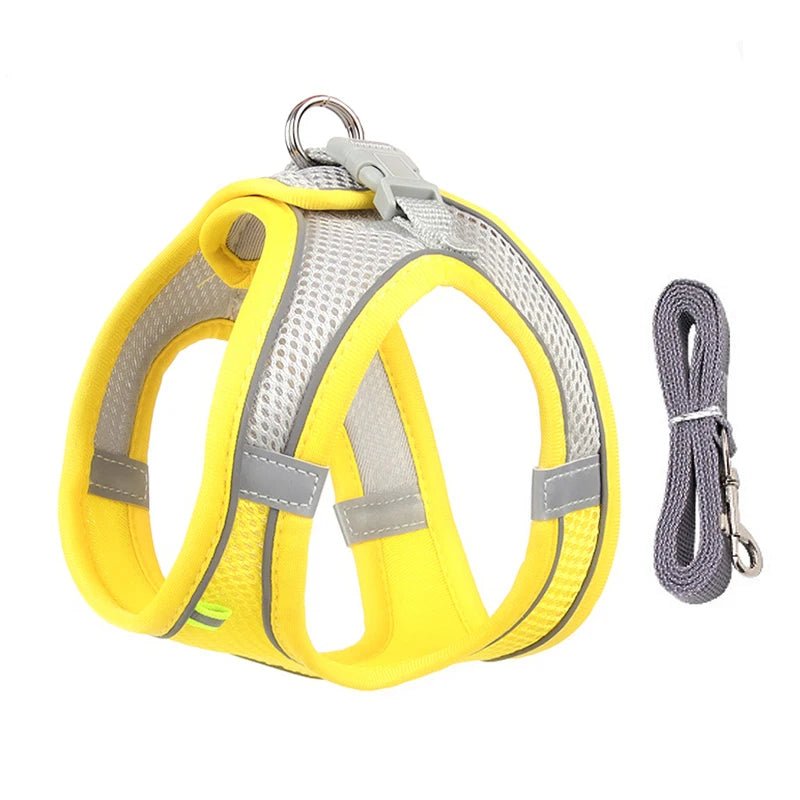 Harnais respirant chien jaune fabriqué en nylon pour petit chien avec petite laisse grise 