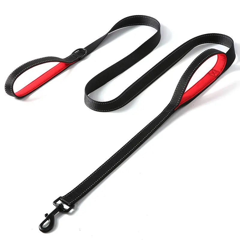 Laisse pour chien puissant noir et rouge 
