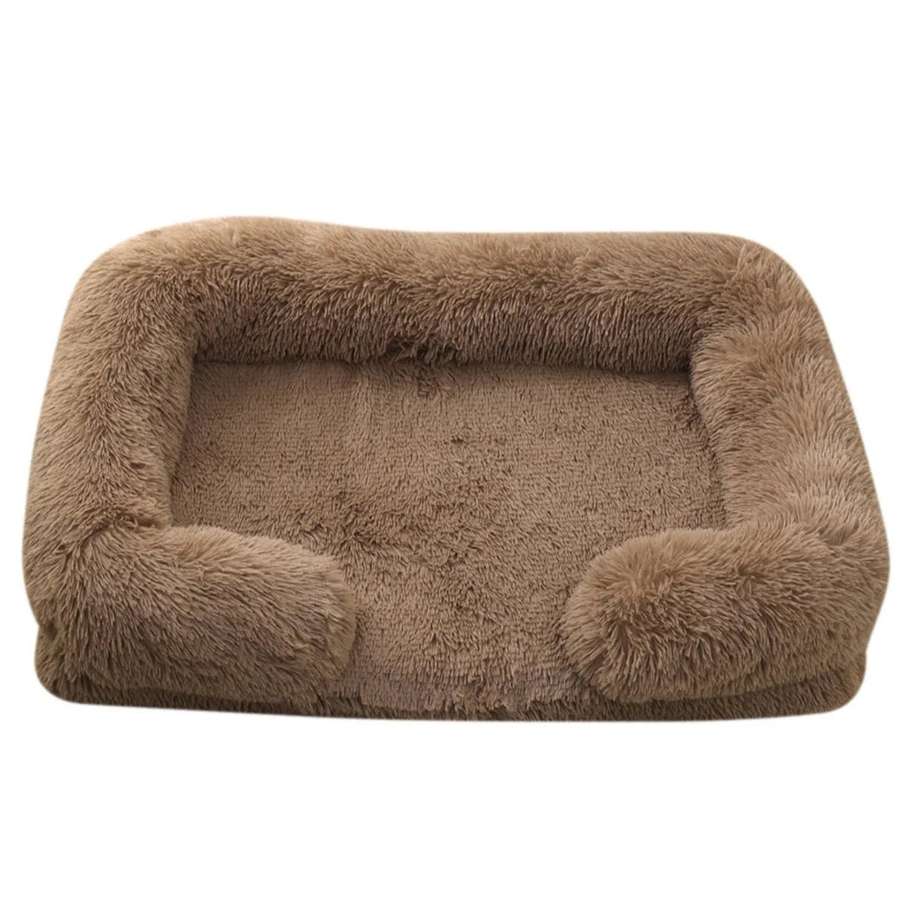 Panier pour chien brun avec oreiller intégrer sur tout le long du panier. Le panier est parfait pour les grands et moyens chien. Image produit boutiquechien