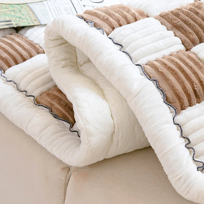 Protection de canapé pour chien doux et moelleux de couleur brun et blanc. Image produit Boutiquechien