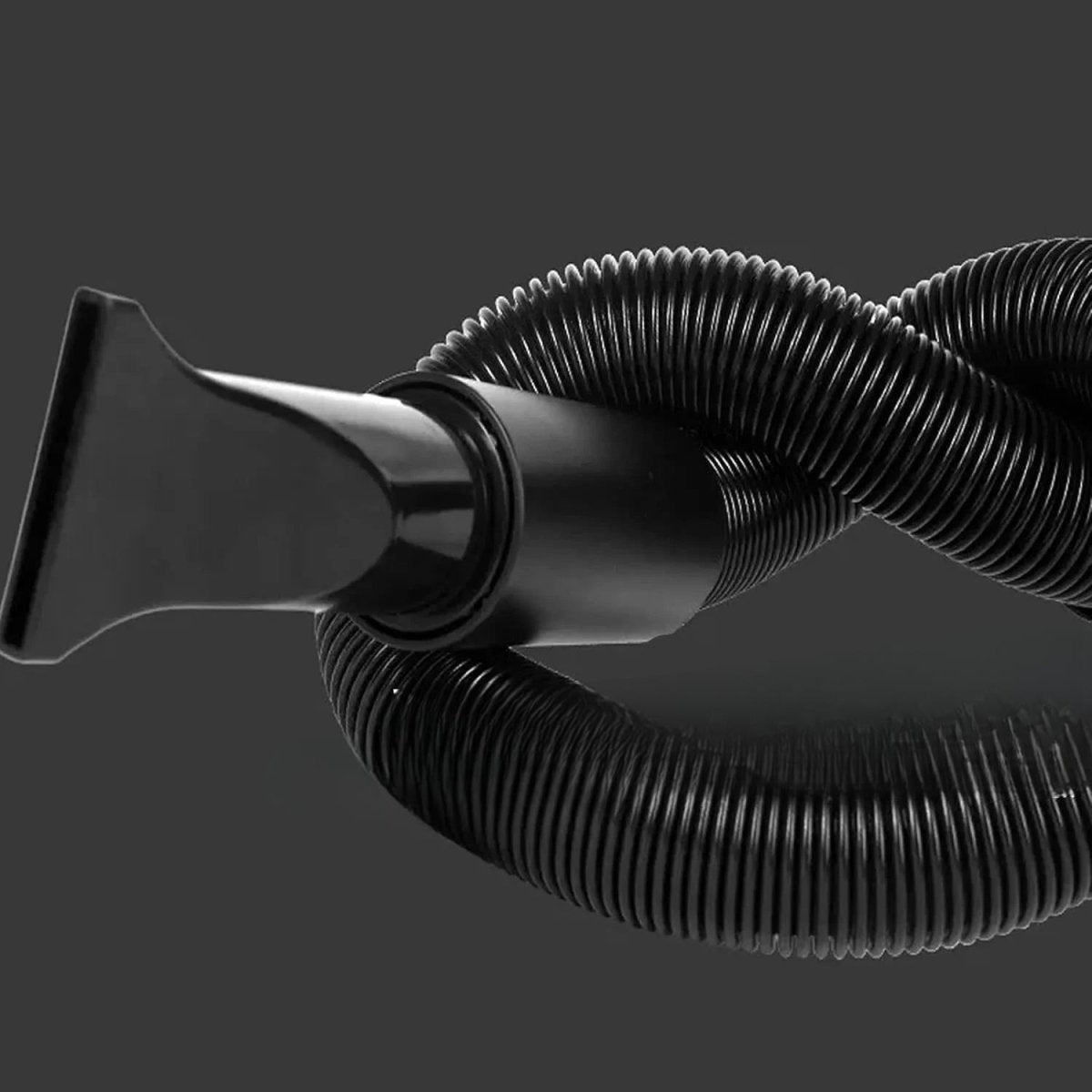 Image du tuyau du pulseur chien noir avec un embout fin emboité dessus. Image produit Boutiquechien