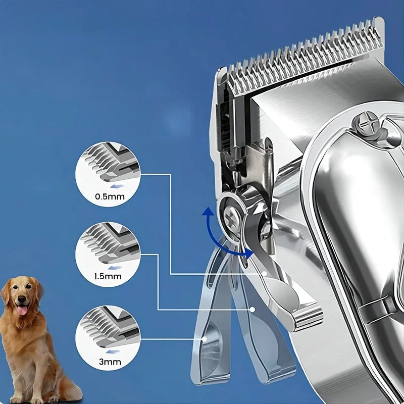 réglage de lame intégré pour tondre son chien facilement. La tondeuse est de couleur argent et possède un sélectionneur de taille sur le côté. Image produit Boutiquechien