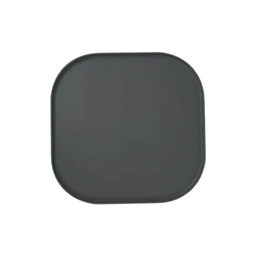 Tapis de protection gamelle de couleur gris en silicone résistant dans un fond blanc. Image produit Boutiquechien