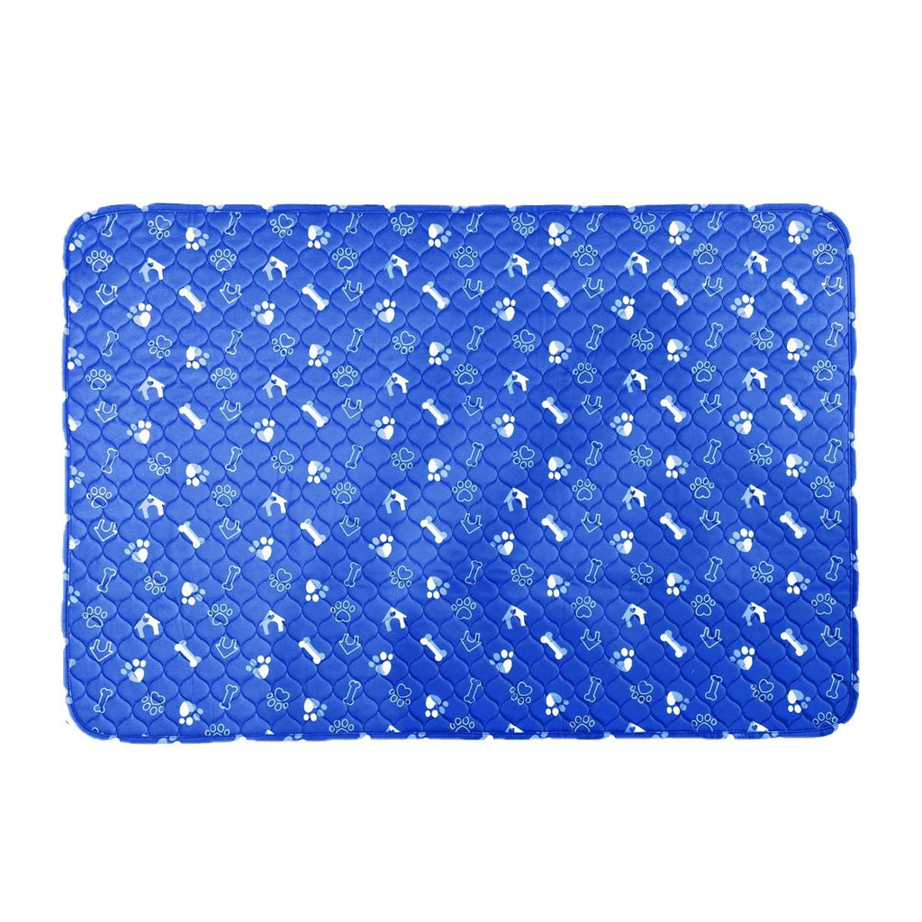 tapis chien bleu souffrant d'incotinence. Le tapis bleu est parfait pour les chien qui ont des problèmes de vessis. Image produit Boutiquechien