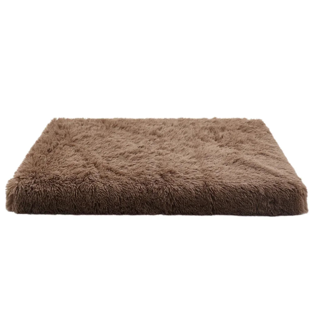 Tapis chien de couleur brun moelleux et résistant. Image produit Boutiquechien