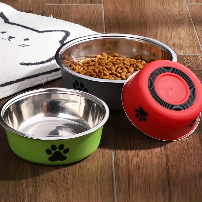 trois gamelle pour chien anti-dérapante en inox posé sur un parquet bois. Image produit Boutiquechien